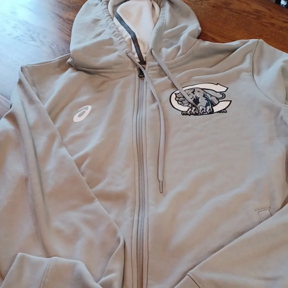 ASICS jacket - Picture 1 of 4